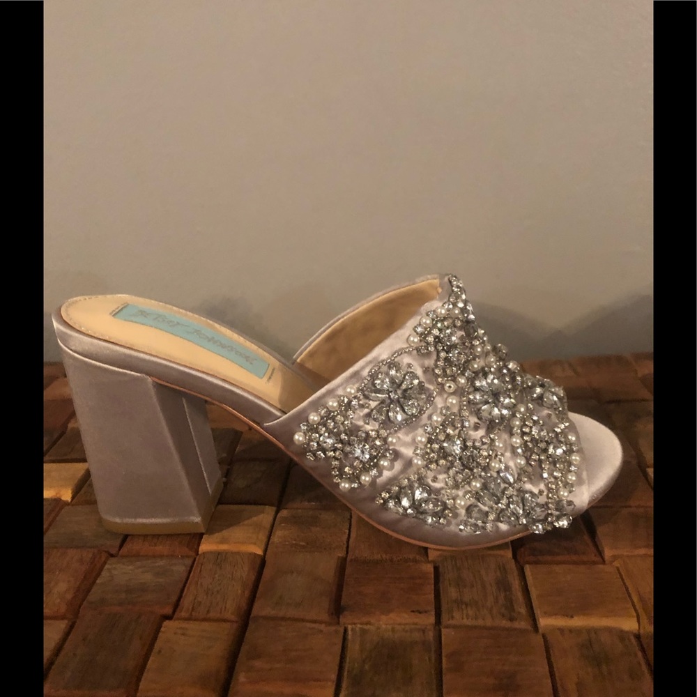 Betsey Johnson Jaxon Mules